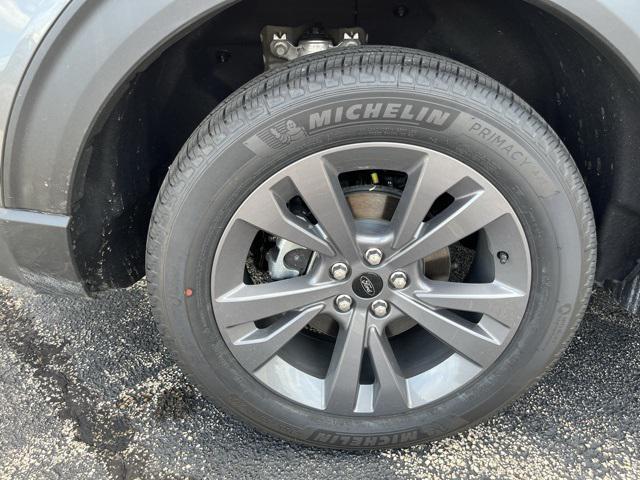 new 2025 Ford Explorer car, priced at $45,943