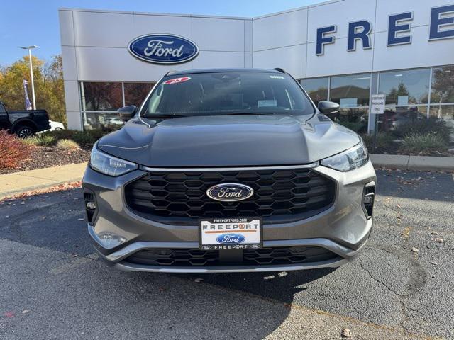 new 2025 Ford Escape car, priced at $39,086