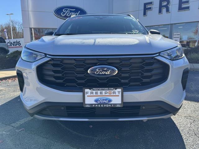 new 2025 Ford Escape car, priced at $34,046