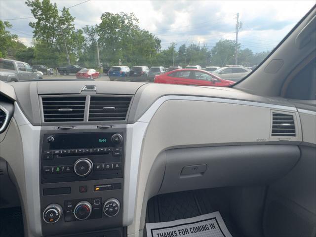 used 2009 Chevrolet Traverse car, priced at $6,990