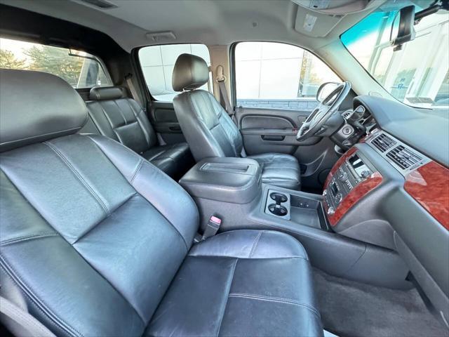 used 2010 Chevrolet Avalanche car, priced at $9,990