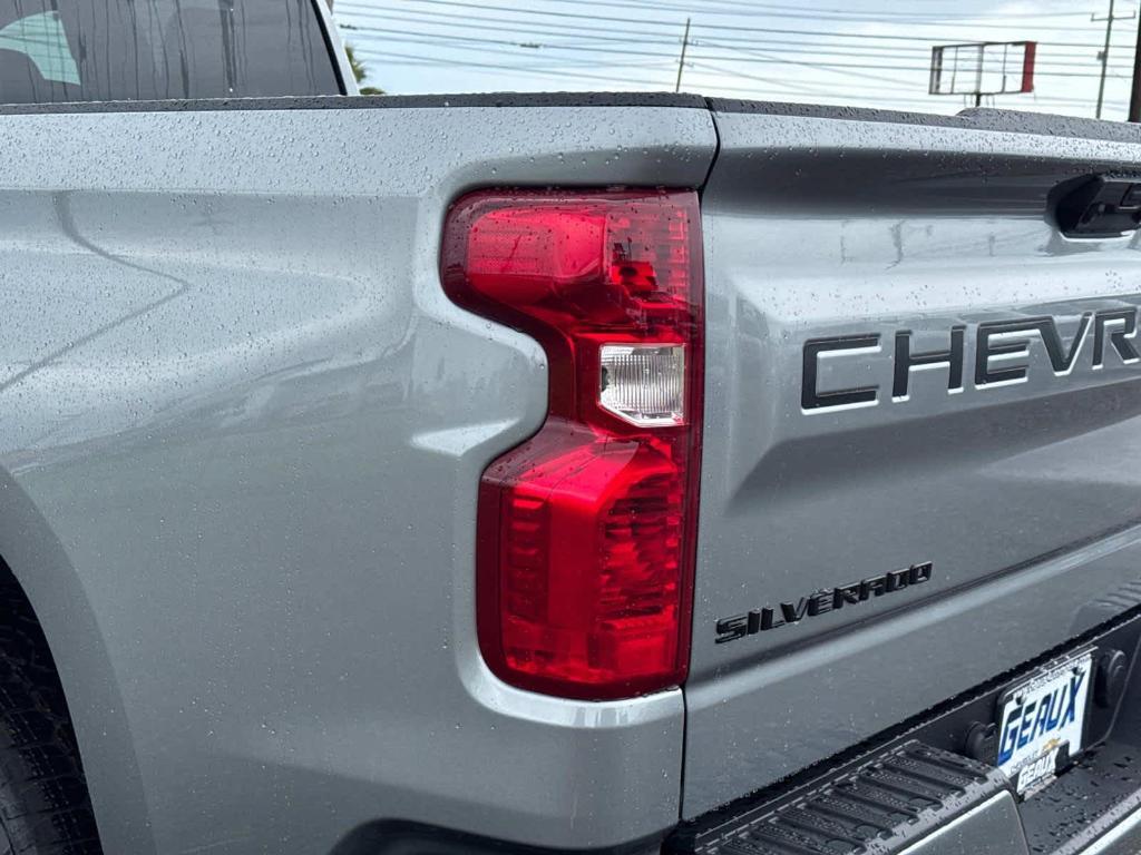 new 2025 Chevrolet Silverado 1500 car, priced at $40,370