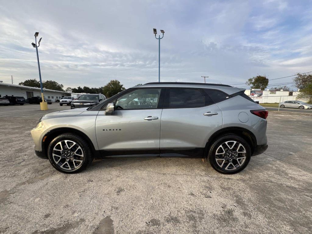 used 2025 Chevrolet Blazer car, priced at $35,980