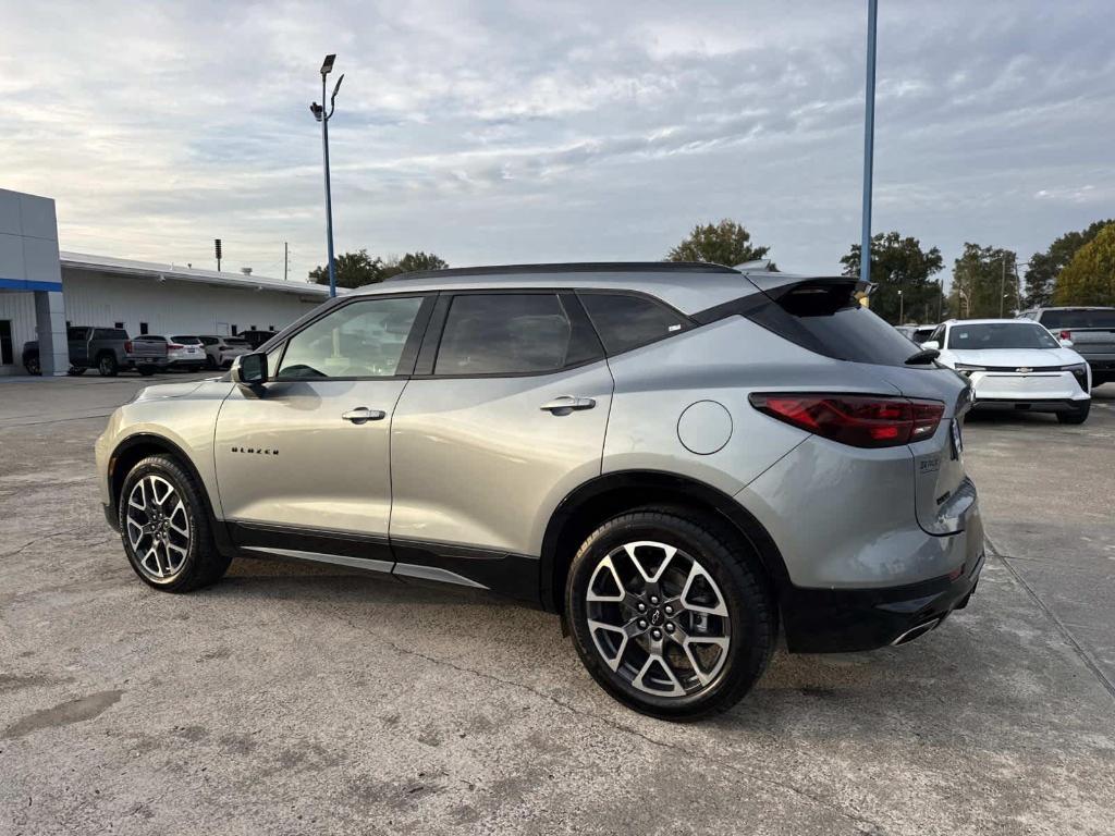 used 2025 Chevrolet Blazer car, priced at $35,980