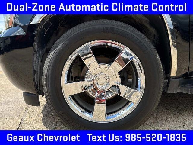 used 2011 Chevrolet Avalanche car, priced at $16,500