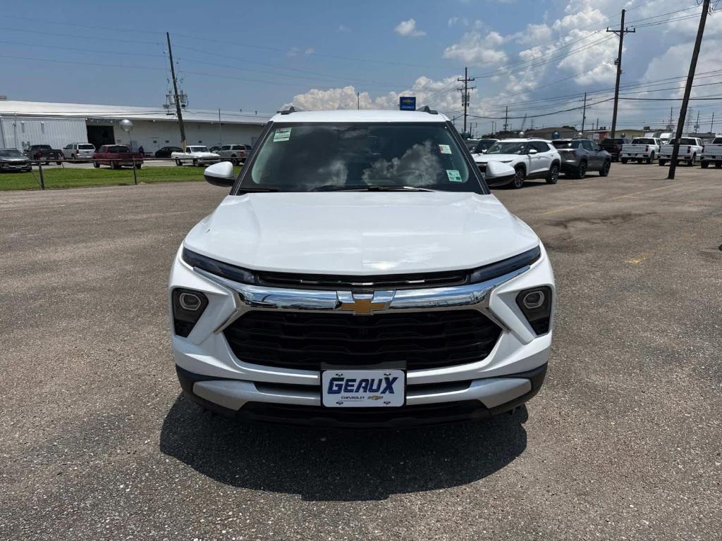 new 2025 Chevrolet TrailBlazer car, priced at $27,615
