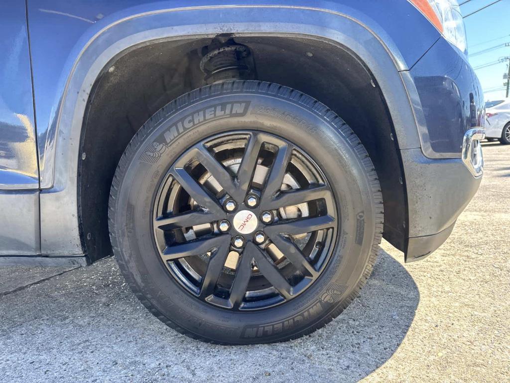 used 2018 GMC Acadia car, priced at $18,300