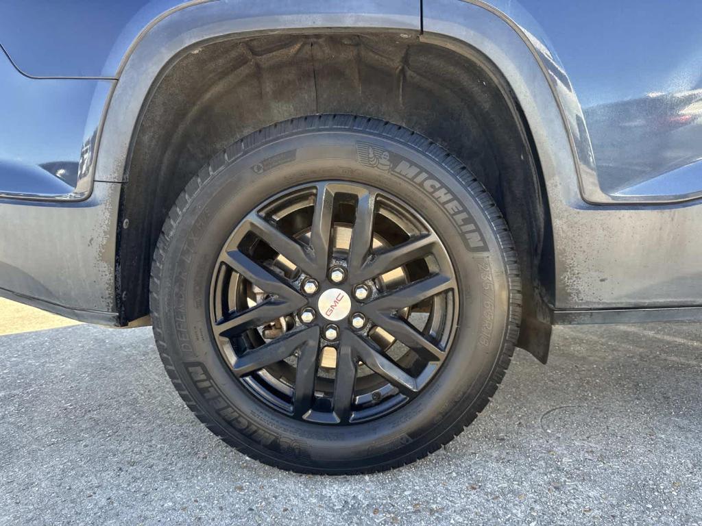 used 2018 GMC Acadia car, priced at $18,300