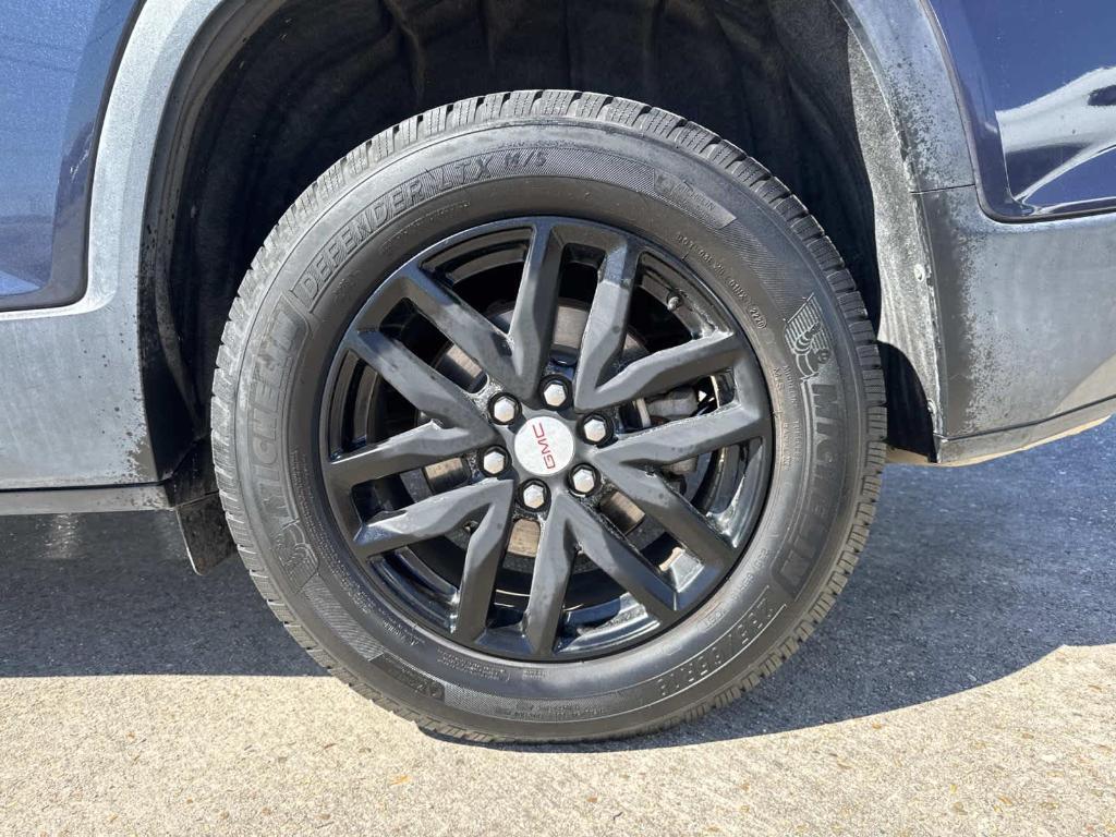 used 2018 GMC Acadia car, priced at $18,300