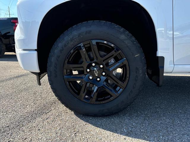 new 2025 Chevrolet Silverado 1500 car, priced at $43,140