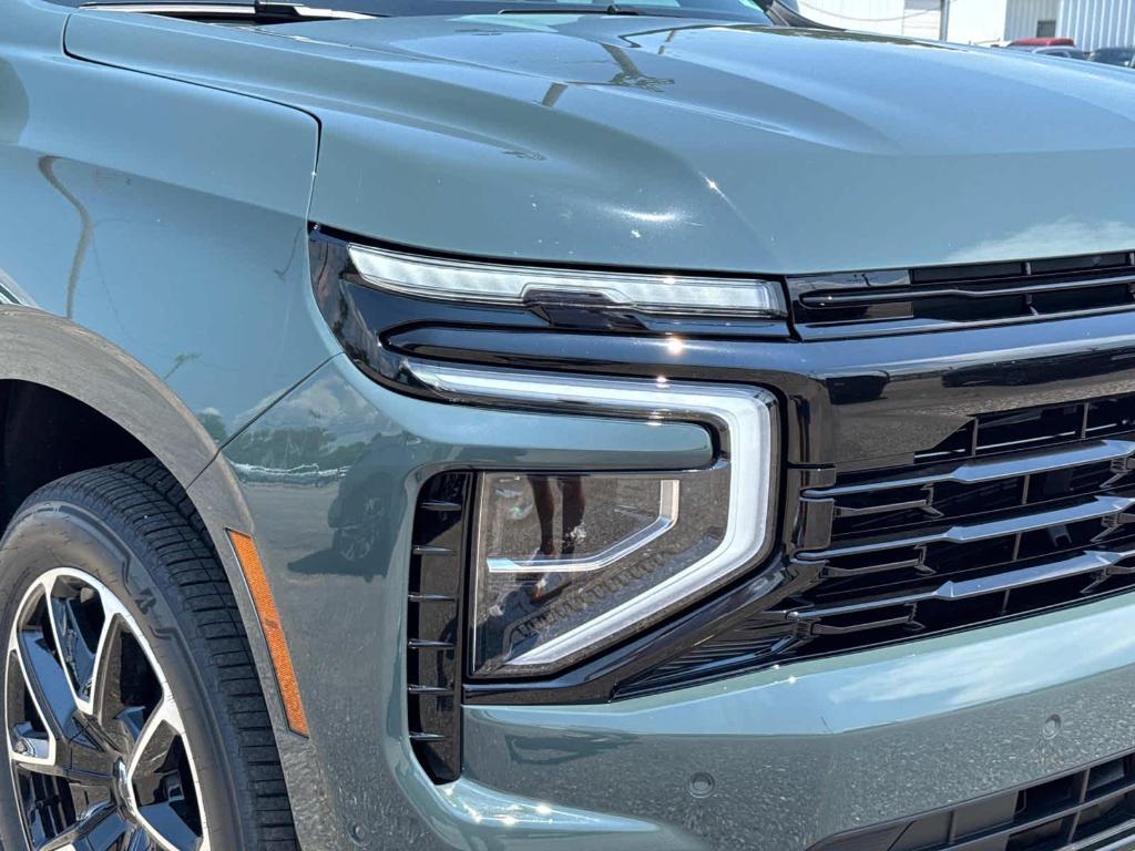 new 2025 Chevrolet Suburban car, priced at $84,104