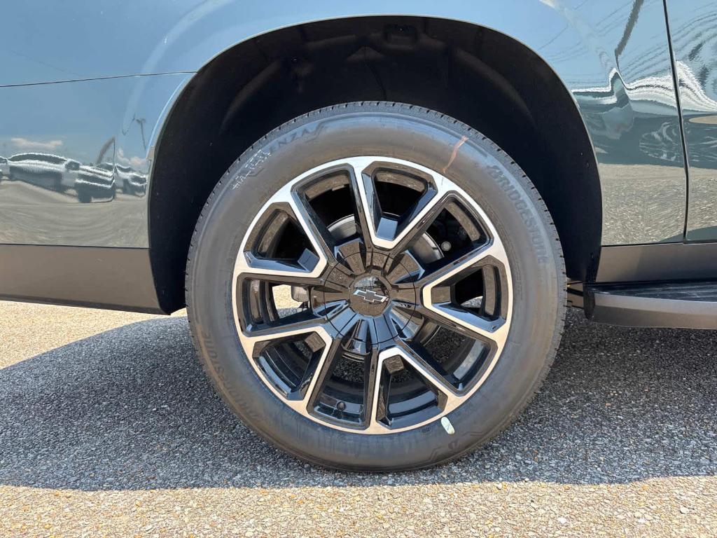 new 2025 Chevrolet Suburban car, priced at $84,104
