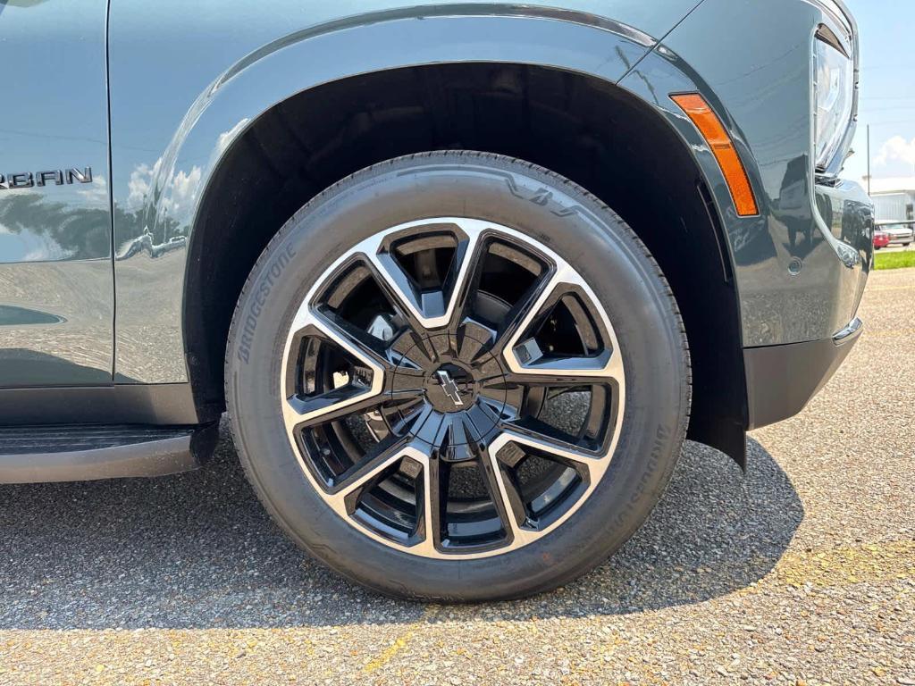 new 2025 Chevrolet Suburban car, priced at $84,104