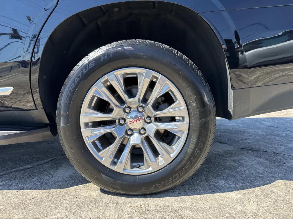 used 2023 GMC Yukon car, priced at $64,896