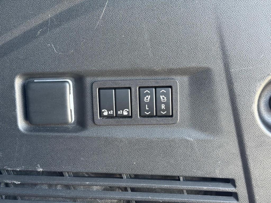 used 2023 GMC Yukon car, priced at $64,896