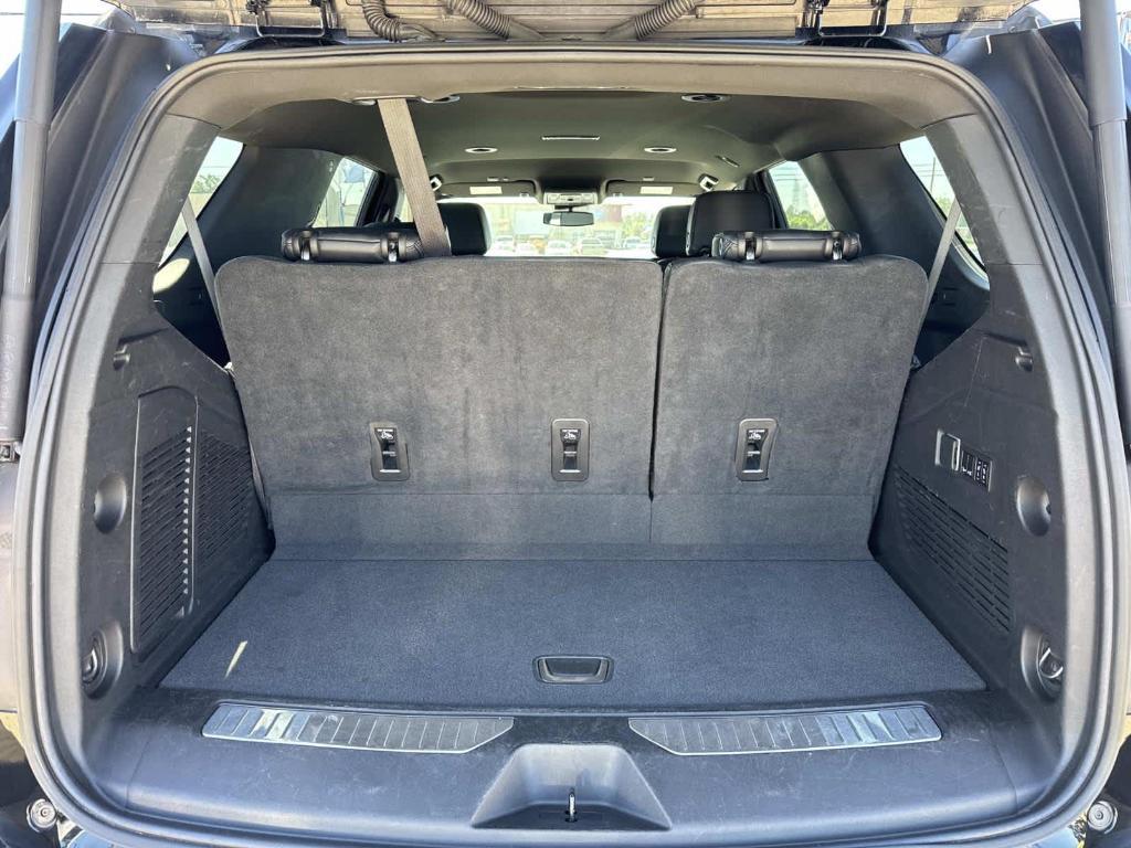 used 2023 GMC Yukon car, priced at $64,896