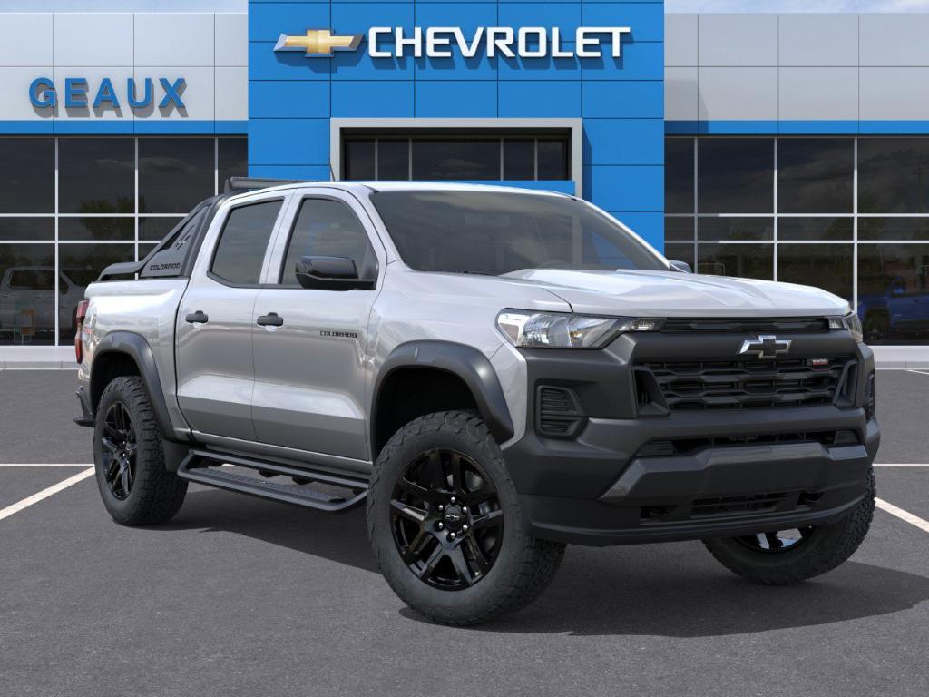new 2025 Chevrolet Colorado car, priced at $45,950