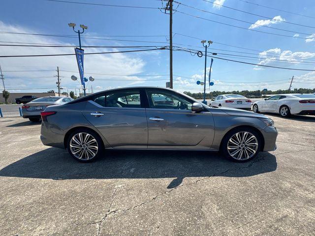 used 2023 Nissan Altima car, priced at $21,997