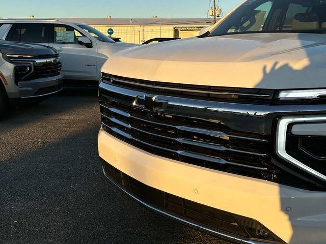 new 2025 Chevrolet Suburban car, priced at $74,870