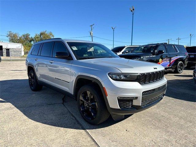 used 2022 Jeep Grand Cherokee L car, priced at $31,997