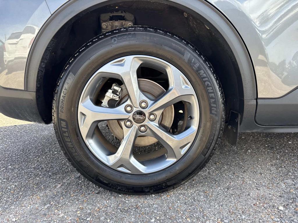 used 2025 Ford Escape car, priced at $24,990