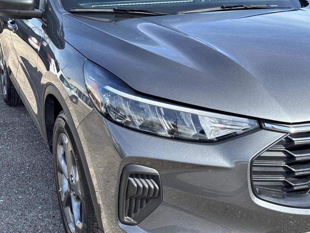used 2025 Ford Escape car, priced at $24,990