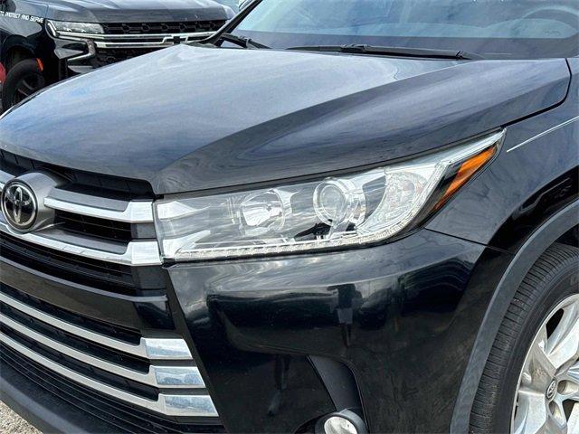 used 2017 Toyota Highlander car, priced at $25,797