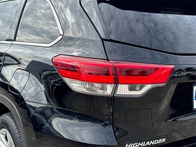 used 2017 Toyota Highlander car, priced at $25,797