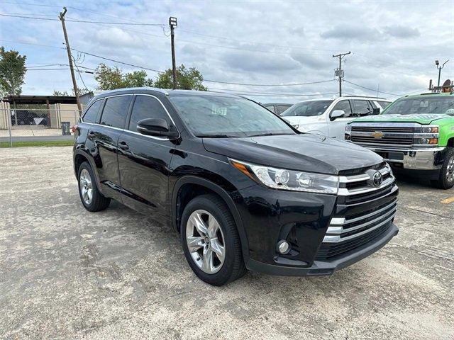 used 2017 Toyota Highlander car, priced at $25,797