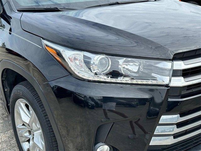 used 2017 Toyota Highlander car, priced at $25,797