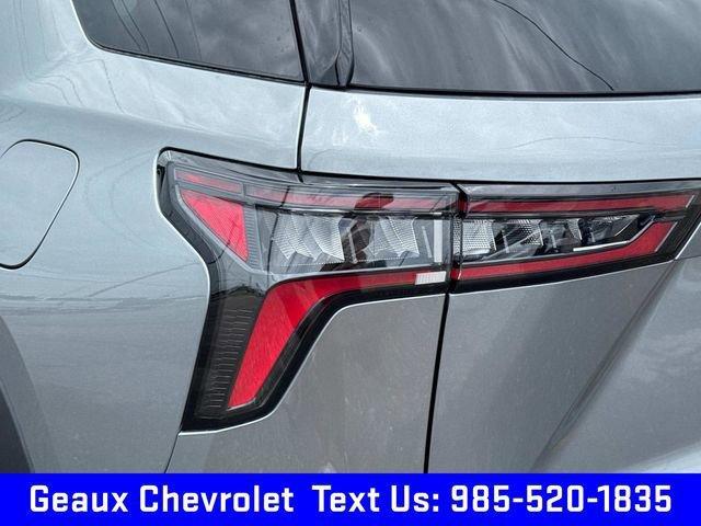 new 2026 Chevrolet Equinox car, priced at $32,690