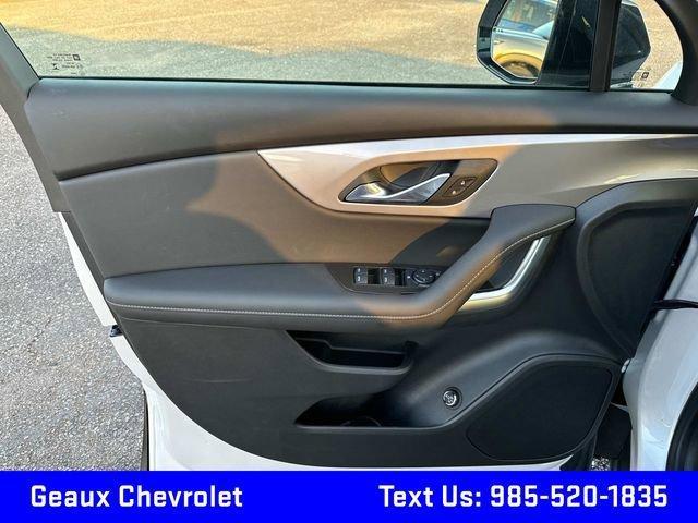 new 2025 Chevrolet Blazer car, priced at $42,620