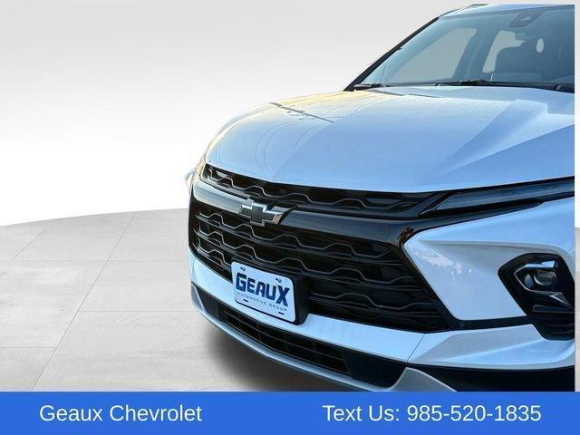 new 2025 Chevrolet Blazer car, priced at $43,620