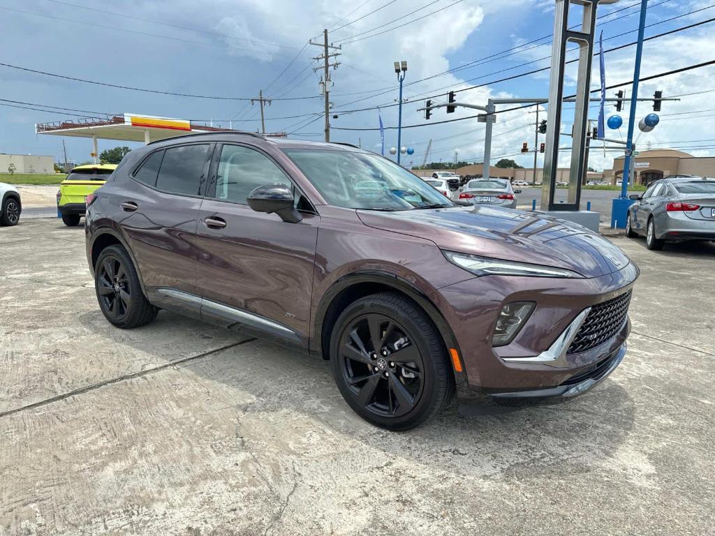 used 2025 Buick Envision car, priced at $37,990