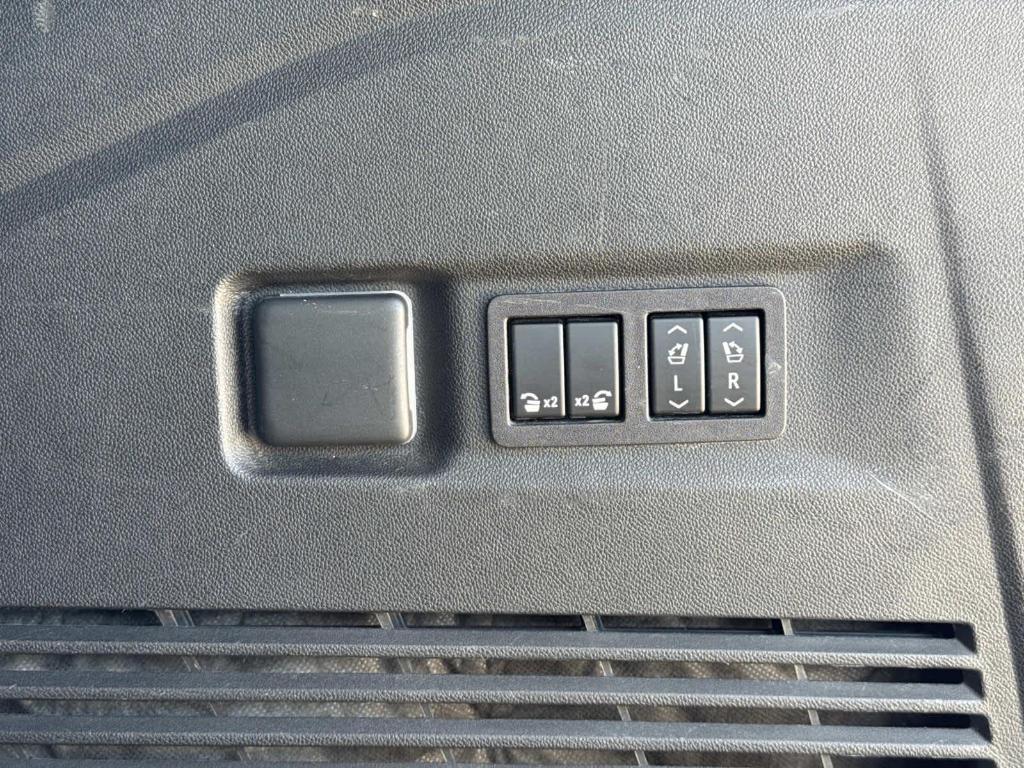 used 2023 Chevrolet Suburban car, priced at $47,997