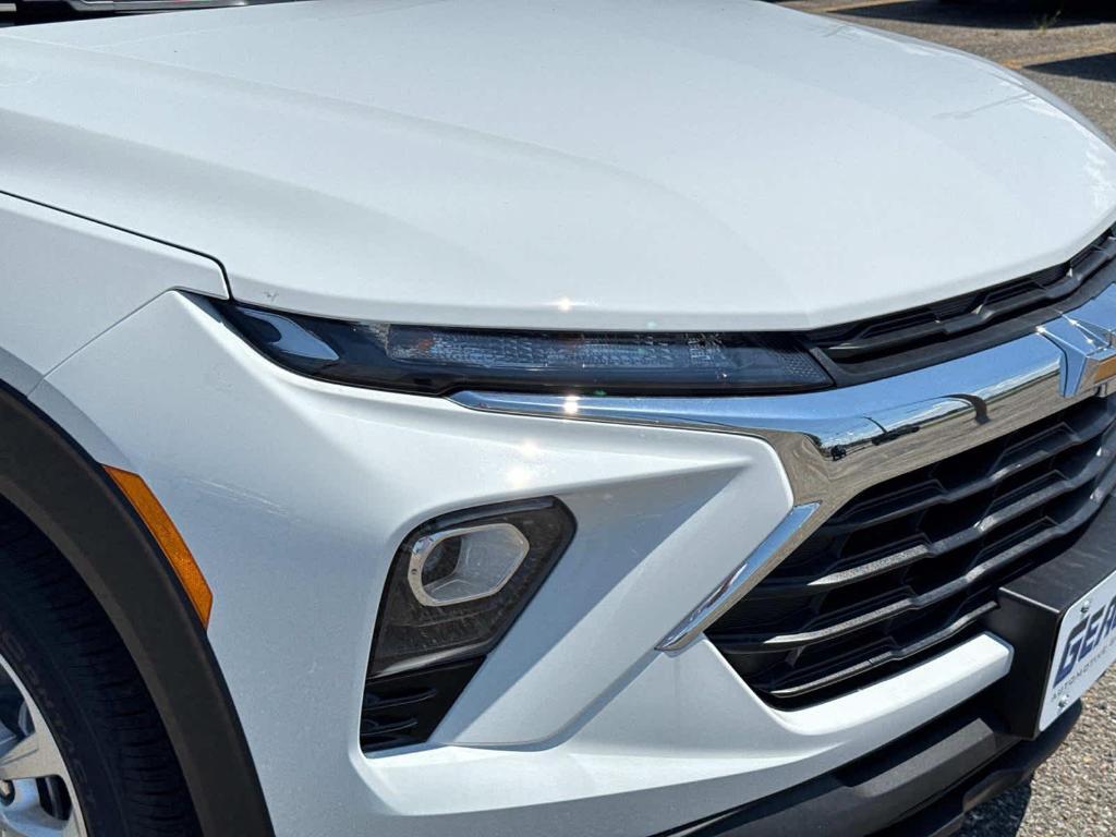 new 2026 Chevrolet TrailBlazer car, priced at $25,120