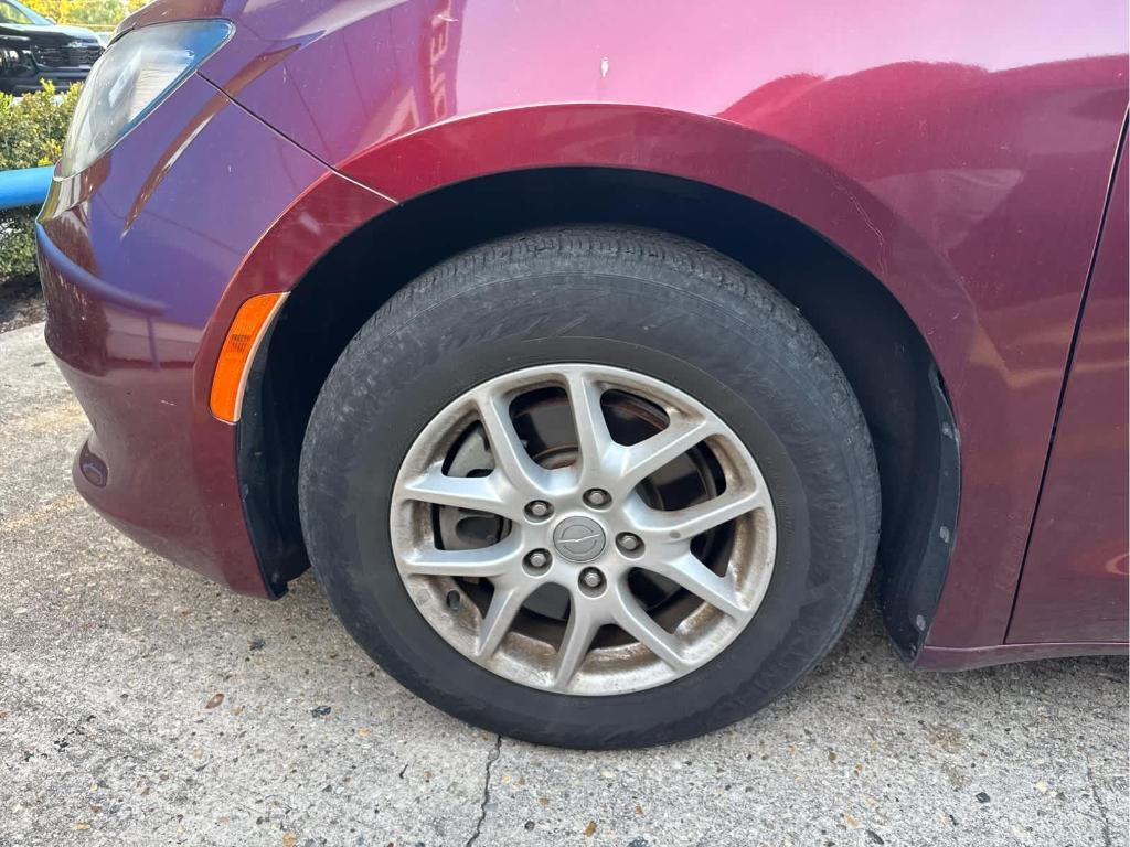 used 2018 Chrysler Pacifica car, priced at $13,975