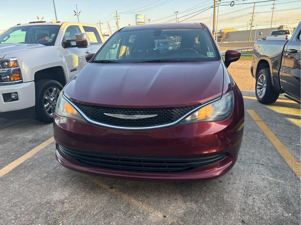 used 2018 Chrysler Pacifica car, priced at $13,975
