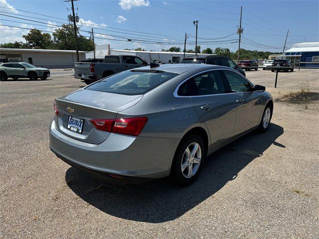 new 2025 Chevrolet Malibu car, priced at $27,035