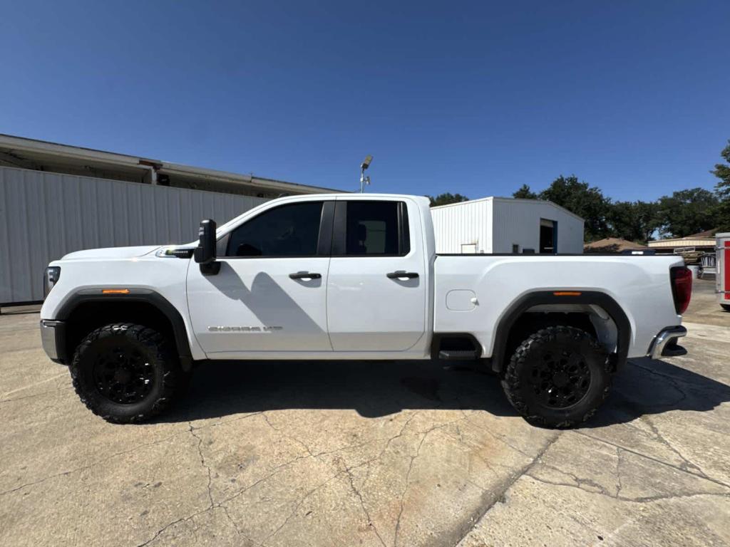 used 2024 GMC Sierra 2500 car, priced at $45,990
