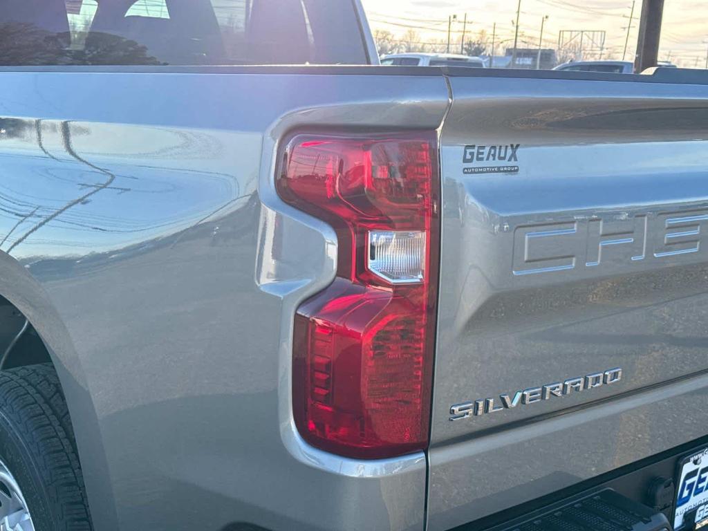 new 2025 Chevrolet Silverado 1500 car, priced at $42,895