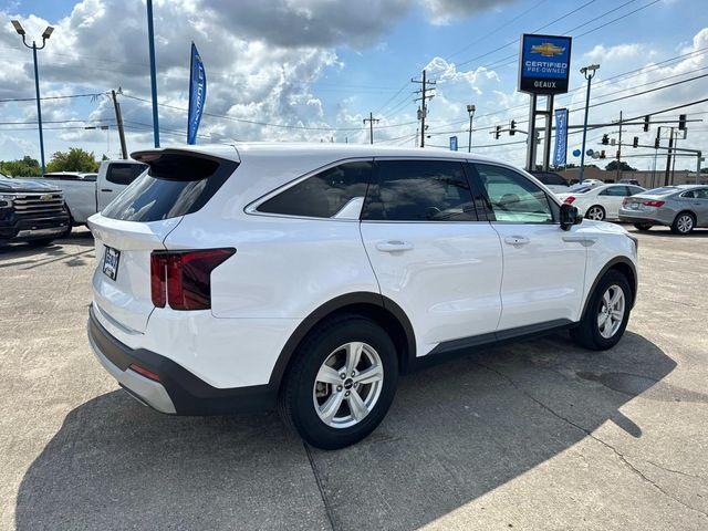 used 2024 Kia Sorento car, priced at $26,271