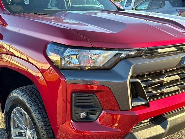 new 2024 Chevrolet Colorado car, priced at $33,675