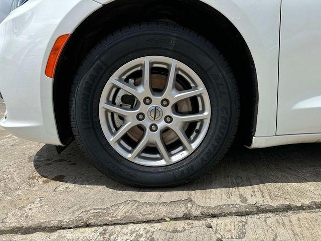 used 2022 Chrysler Pacifica car, priced at $21,760