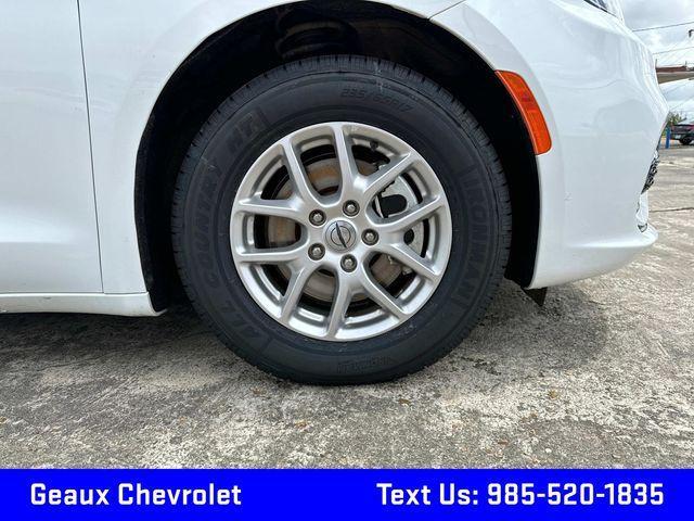 used 2022 Chrysler Pacifica car, priced at $22,997