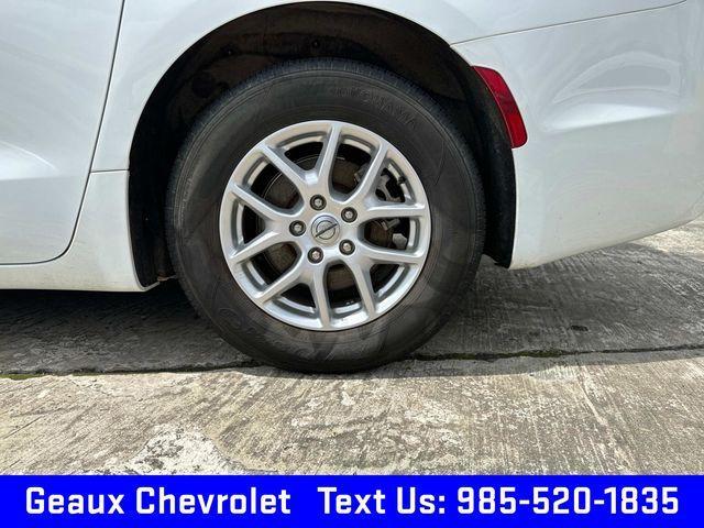 used 2022 Chrysler Pacifica car, priced at $21,997