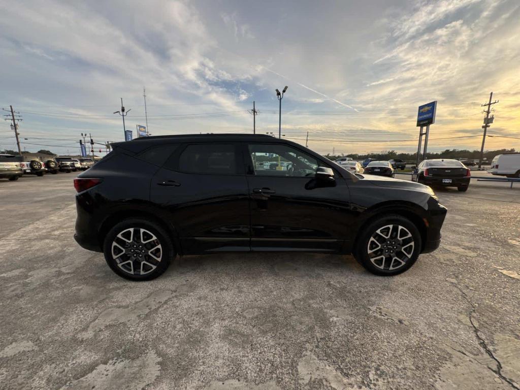 used 2025 Chevrolet Blazer car, priced at $35,975
