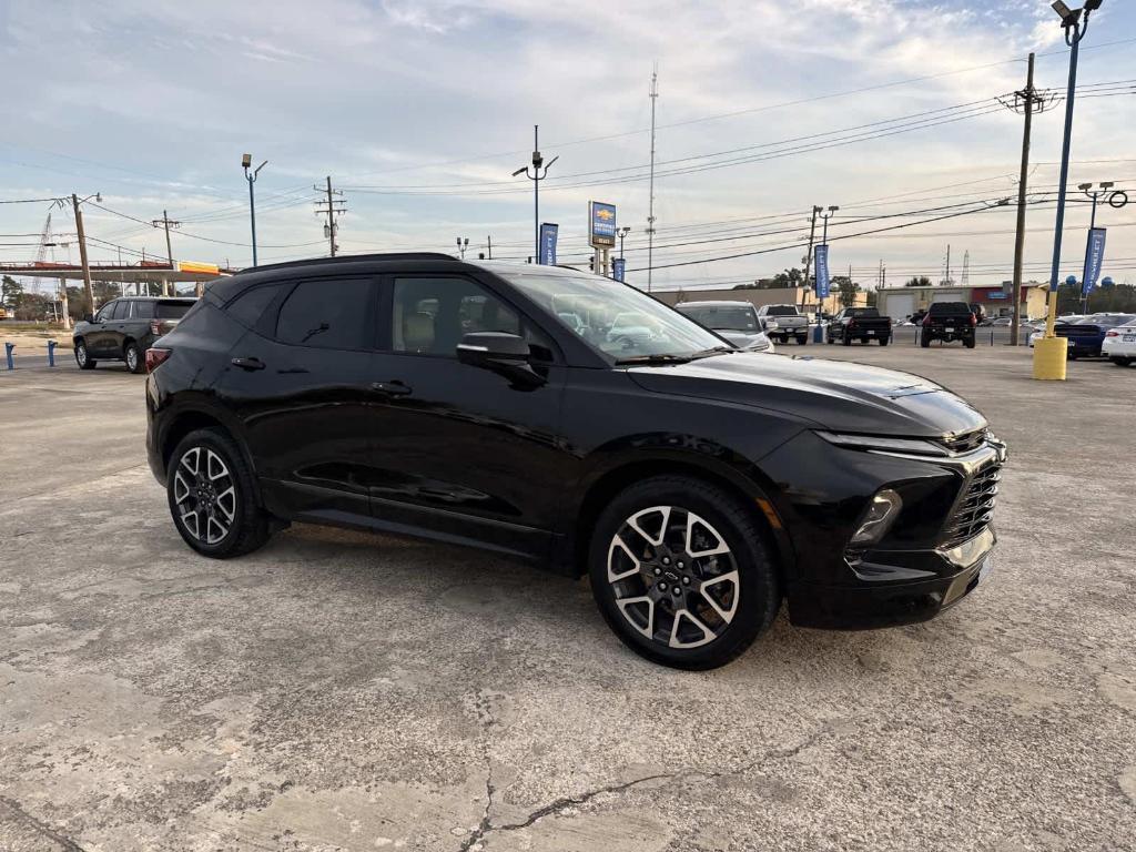 used 2025 Chevrolet Blazer car, priced at $35,975