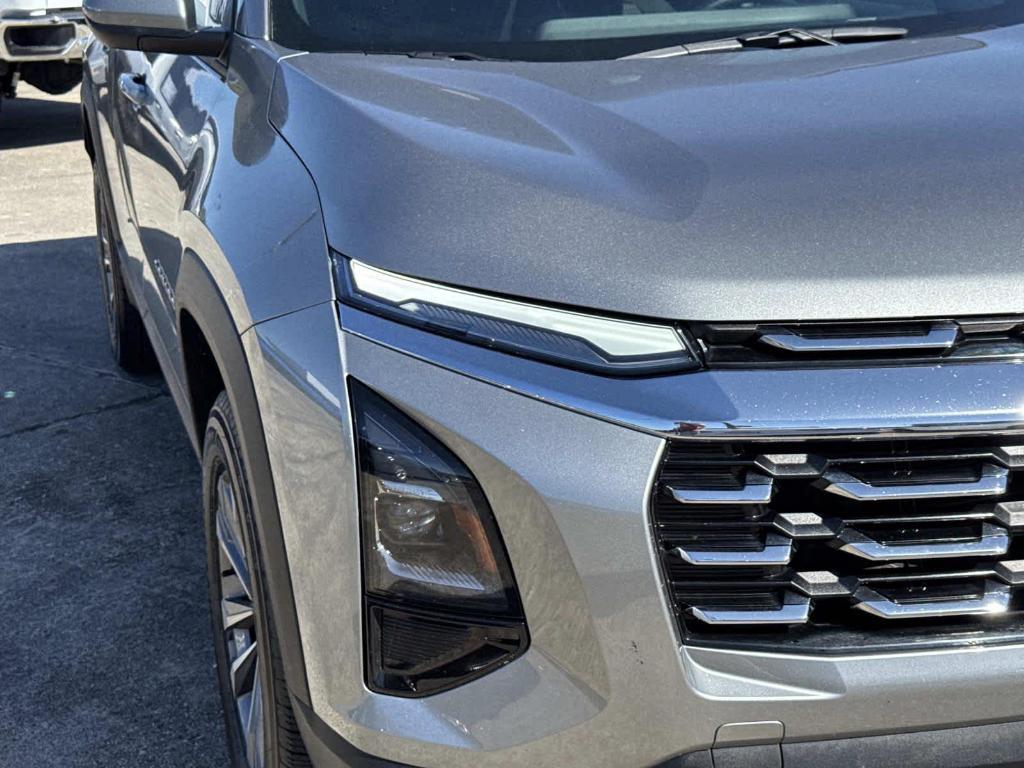 used 2025 Chevrolet Equinox car, priced at $25,550