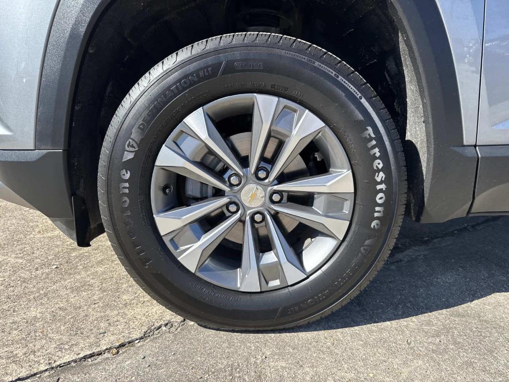 used 2025 Chevrolet Equinox car, priced at $25,550